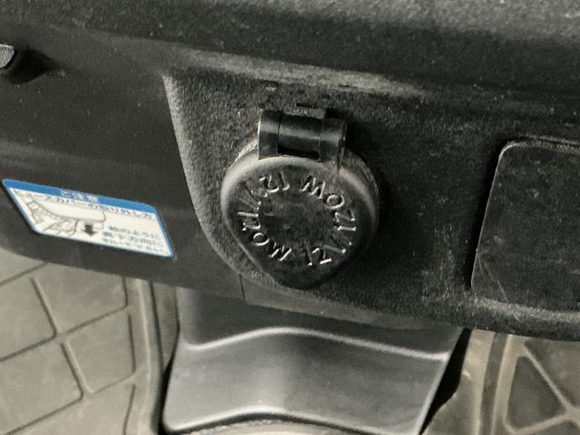 ハイゼットカーゴデラックスＳＡIII　ＡＴ　前後コーナーセンサー　キーレス走行無制限１年保証　前後コーナーセンサー　ＡＴ車　オートハイビーム　ＬＥＤヘッドライト　アイドリングストップ　キーレスエントリー　横滑り防止装置　ドアバイザー　ヘッドライトレベライザー　ラジオ（兵庫県）の中古車