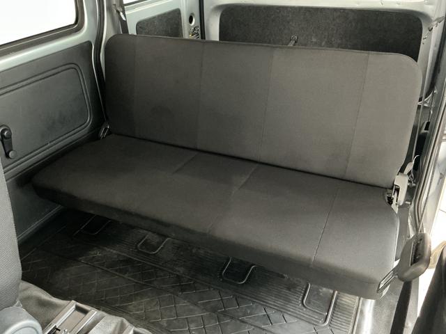 ハイゼットカーゴデラックスＳＡIII　ＡＴ　前後コーナーセンサー　キーレス走行無制限１年保証　前後コーナーセンサー　ＡＴ車　オートハイビーム　ＬＥＤヘッドライト　アイドリングストップ　キーレスエントリー　横滑り防止装置　ドアバイザー　ヘッドライトレベライザー　ラジオ（兵庫県）の中古車