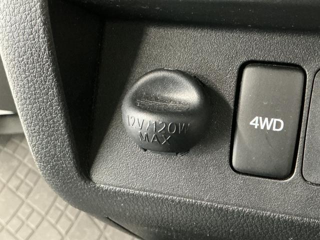 ハイゼットトラックジャンボSAIIIt 4WD AT CDオーディオ キーレス走行無制限1年保証 4WD バックソナー AT車 CDオーディオ 3方開 荷台作業灯 ゲートプロテクター 荷台マット リアゲートチェーン LEDヘッドライト 横滑り防止装置 オートライト キーレス(兵庫県)の中古車