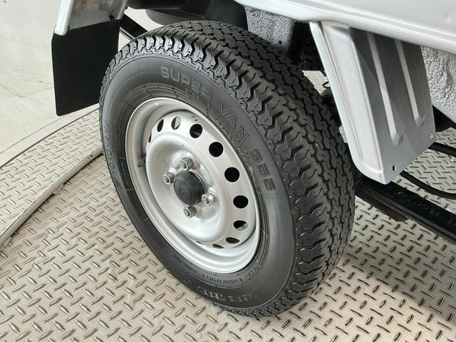 ハイゼットトラックジャンボSAIIIt 4WD AT CDオーディオ キーレス走行無制限1年保証 4WD バックソナー AT車 CDオーディオ 3方開 荷台作業灯 ゲートプロテクター 荷台マット リアゲートチェーン LEDヘッドライト 横滑り防止装置 オートライト キーレス(兵庫県)の中古車