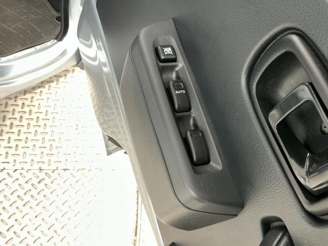 ハイゼットトラックジャンボＳＡIIIｔ　ＡＴ　ワンオーナー　ＣＤ　ＵＳＢ接続走行無制限１年保証　ワンオーナー　ＡＴ車　ＣＤオーディオ　ＵＳＢ接続　３方開　荷台作業灯　ゲートプロテクター　荷台マット　ＬＥＤヘッドライト　横滑り防止装置　キーレスエントリー　ドアバイザー（兵庫県）の中古車