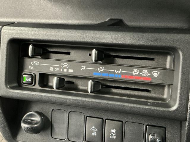 ハイゼットトラックジャンボＳＡIIIｔ　ＡＴ　ワンオーナー　ＣＤ　ＵＳＢ接続走行無制限１年保証　ワンオーナー　ＡＴ車　ＣＤオーディオ　ＵＳＢ接続　３方開　荷台作業灯　ゲートプロテクター　荷台マット　ＬＥＤヘッドライト　横滑り防止装置　キーレスエントリー　ドアバイザー（兵庫県）の中古車