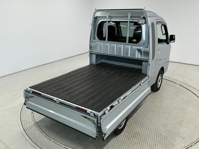 ハイゼットトラックジャンボＳＡIIIｔ　ＡＴ　ワンオーナー　ＣＤ　ＵＳＢ接続走行無制限１年保証　ワンオーナー　ＡＴ車　ＣＤオーディオ　ＵＳＢ接続　３方開　荷台作業灯　ゲートプロテクター　荷台マット　ＬＥＤヘッドライト　横滑り防止装置　キーレスエントリー　ドアバイザー（兵庫県）の中古車