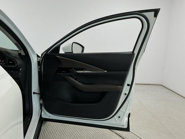 ＣＸ−３０２０Ｓ　Ｌパッケージ　禁煙　ワンオーナー　純正ナビ　ＥＴＣ１年保証　禁煙　ワンオーナー　ＥＴＣ　ナビ　ＴＶ　３６０°ビュー・モニター　アダプティブクルーズコントロール　前後コーナーセンサー　シートヒーター　ブラインドスポットモニター　１８インチアルミホイール（兵庫県）の中古車