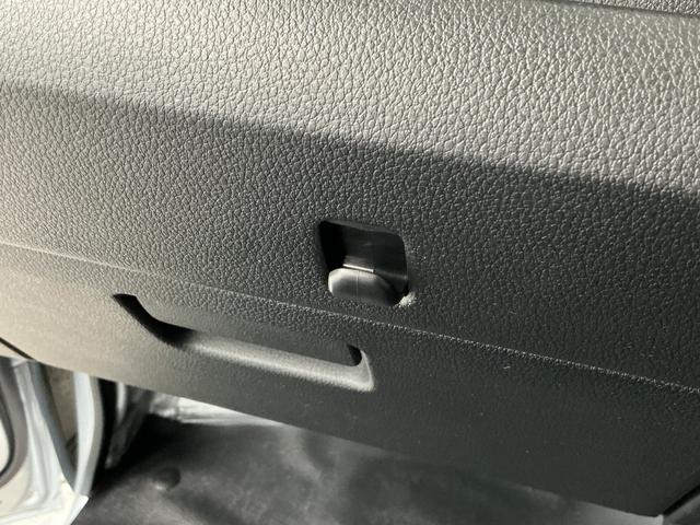 ハイゼットトラックジャンボエクストラ　ＣＶＴ　前後コーナーセンサー　荷台作業灯走行無制限１年保証　前後コーナーセンサー　ＣＶＴ車　３方開　荷台作業灯　オートハイビーム　ＬＥＤヘッドライト　アイドリングストップ　プッシュスタート　横滑り防止装置　オートライト　電動格納ドアミラー（兵庫県）の中古車