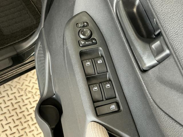 ムーヴX 片側電動スライドドア 前後コーナーセンサー スマートキー走行無制限1年保証 片側電動スライドドア 前後コーナーセンサー オートハイビーム LEDヘッドライト 横滑り防止装置 スマートキー オートライト オートエアコン 電動格納ドアミラー ベンチシート(兵庫県)の中古車