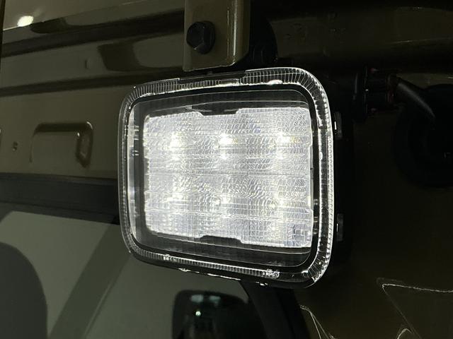 ハイゼットトラックジャンボエクストラ　３モード４ＷＤ　ＣＶＴ　コーナーセンサー走行無制限１年保証　前後コーナーセンサー　３モード電子制御式４ＷＤ　ＣＶＴ車　３方開　荷台作業灯　リアゲートチェーン　オートハイビーム　ＬＥＤヘッドライト　横滑り防止装置　スマートキー　デフロック（兵庫県）の中古車