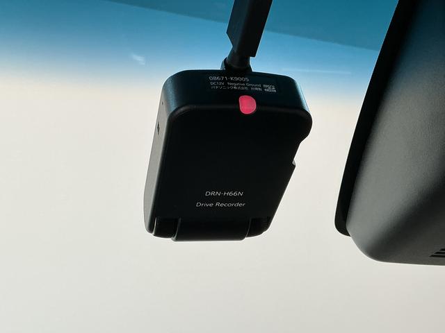 ムーヴカスタム Xリミテッド SAIII 8インチナビ ドラレコ1年保証 8インチナビ パノラマモニター ドラレコ ETC 運転席シートヒーター TV USB Bluetooth LEDヘッドライト プッシュスタート 横滑り防止装置 14インチ純正アルミホイール(兵庫県)の中古車