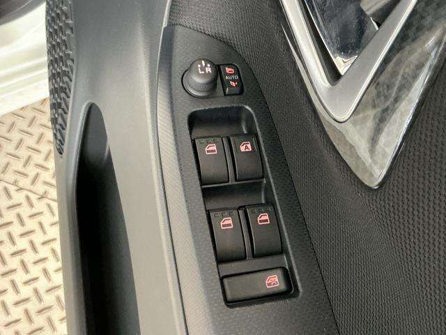 ムーヴカスタム Xリミテッド SAIII 8インチナビ ドラレコ1年保証 8インチナビ パノラマモニター ドラレコ ETC 運転席シートヒーター TV USB Bluetooth LEDヘッドライト プッシュスタート 横滑り防止装置 14インチ純正アルミホイール(兵庫県)の中古車