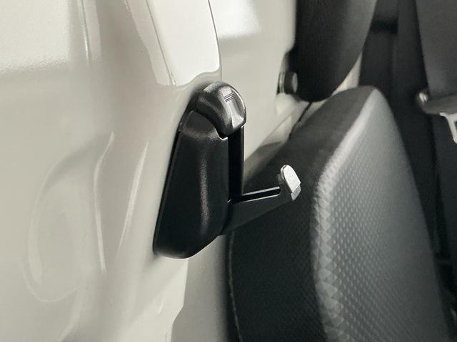 ハイゼットトラックスタンダード　３モード電子制御式４ＷＤ　ＣＶＴ　３方開走行無制限１年保証　前後コーナーセンサー　３モード電子制御式４ＷＤ　ＣＶＴ車　３方開　オートハイビーム　アイドリングストップ　横滑り防止装置　オートライト　ヘッドライトレベライザー　スマートアシスト（兵庫県）の中古車