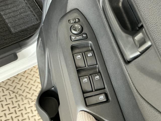 ムーヴＸ　４ＷＤ　片側電動スライドドア　前後コーナーセンサー走行無制限１年保証　片側電動スライドドア　４ＷＤ　前後コーナーセンサー　オートハイビーム　ＬＥＤヘッドライト　横滑り防止装置　スマートキー　オートライト　オートエアコン　電動格納ミラー　ベンチシート（兵庫県）の中古車