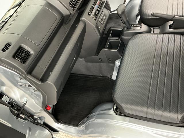 ハイゼットトラックスタンダード　ＣＶＴ　前後コーナーセンサー　オートハイビーム走行無制限１年保証　前後コーナーセンサー　ＣＶＴ車　３方開　オートハイビーム　アイドリングストップ　横滑り防止装置　オートライト　ヘッドライトレベライザー　アクセサリーソケット　ラジオ（兵庫県）の中古車