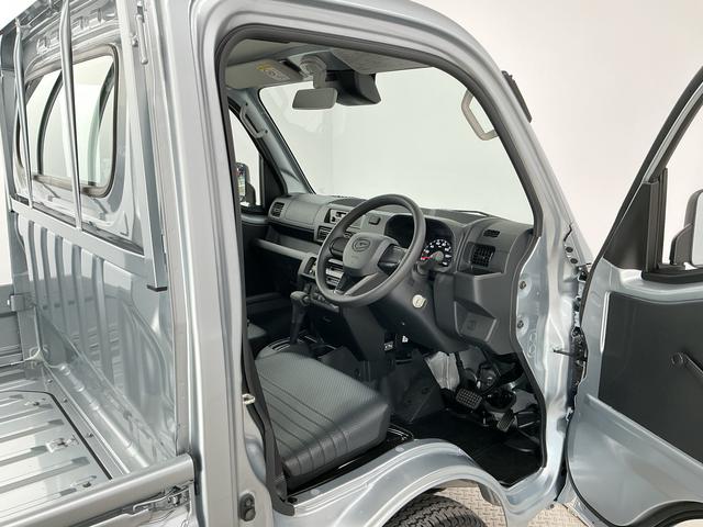 ハイゼットトラックスタンダード　ＣＶＴ　前後コーナーセンサー　オートハイビーム走行無制限１年保証　前後コーナーセンサー　ＣＶＴ車　３方開　オートハイビーム　アイドリングストップ　横滑り防止装置　オートライト　ヘッドライトレベライザー　アクセサリーソケット　ラジオ（兵庫県）の中古車