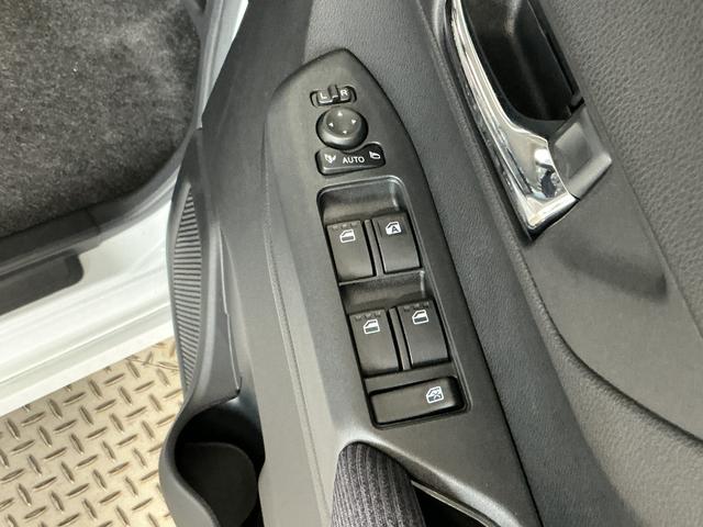 ムーヴRS ターボ クルコン 両側電動スライド コーナーセンサー走行無制限1年保証 両側電動スライドドア アダプティブクルーズコントロール コーナーセンサー オートハイビーム LEDヘッドライト オートブレーキホールド スマートキー 15インチ純正アルミホイール(兵庫県)の中古車