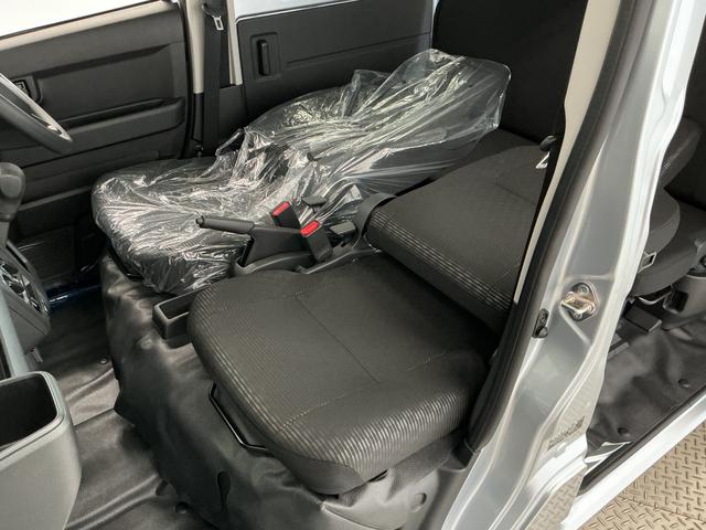 ハイゼットカーゴDX CVT コーナーセンサー キーレスエントリー ラジオ走行無制限1年保証 前後コーナーセンサー CVT車 オートハイビーム アイドリングストップ キーレスエントリー 横滑り防止装置 ヘッドライトレベライザー パワーウィンドウ ラジオ スマートアシスト(兵庫県)の中古車