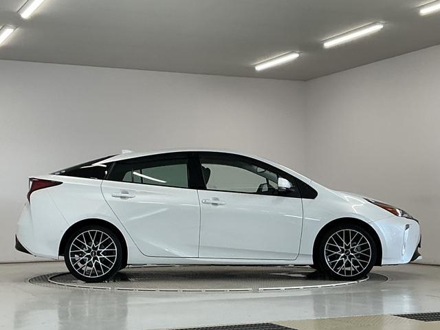 プリウスAツーリングセレクション 禁煙 ワンオーナー 9インチナビ1年保証 禁煙車 ワンオーナー ドラレコ 9インチナビTV ETC バックカメラ オートクルーズコントロール 前後コーナーセンサー シートヒーター ヘッドアップディスプレイ 18インチアルミホイール(兵庫県)の中古車