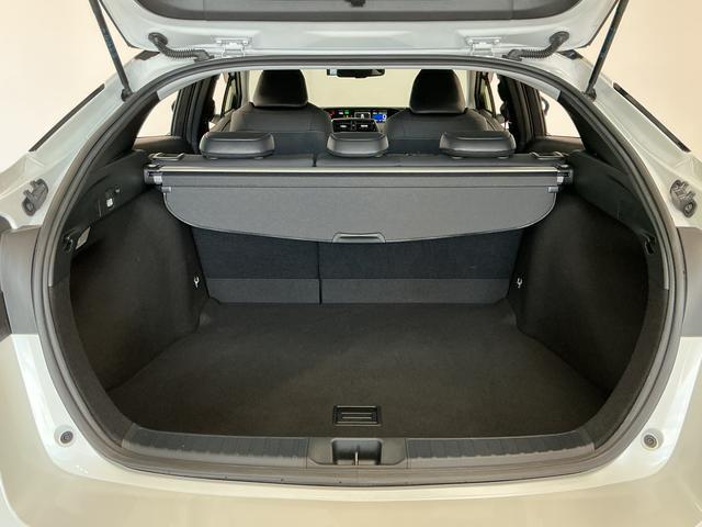 プリウスAツーリングセレクション 禁煙 ワンオーナー 9インチナビ1年保証 禁煙車 ワンオーナー ドラレコ 9インチナビTV ETC バックカメラ オートクルーズコントロール 前後コーナーセンサー シートヒーター ヘッドアップディスプレイ 18インチアルミホイール(兵庫県)の中古車