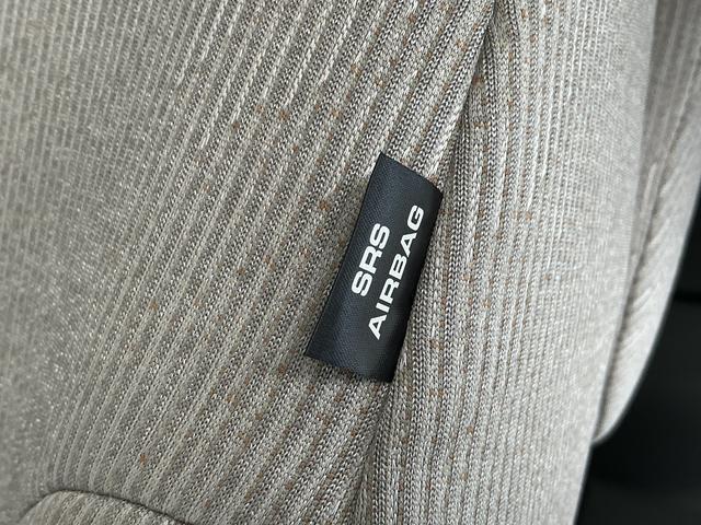 ムーヴL 前後コーナーセンサー LEDヘッドライト キーレス走行無制限1年保証 前後コーナーセンサー オートハイビーム LEDヘッドライト アイドリングストップ キーレスエントリー 横滑り防止装置 オートライト ヘッドライトレベライザー USBチャージャー(兵庫県)の中古車