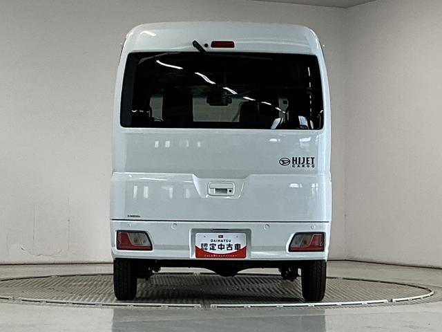 ハイゼットカーゴクルーズターボ　４ＷＤ　ＣＶＴ　コーナーセンサー　電格ミラー走行無制限１年保証　前後コーナーセンサー　４ＷＤ　ＣＶＴ車　オートハイビーム　アイドリングストップ　プッシュスタート　横滑り防止装置　オートライト　ヘッドライトレベライザー　電動格納ドアミラー（兵庫県）の中古車