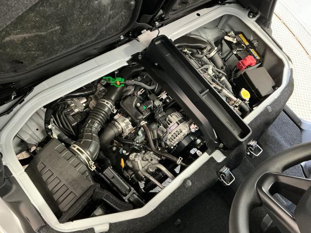 ハイゼットカーゴクルーズターボ　４ＷＤ　ＣＶＴ　コーナーセンサー　電格ミラー走行無制限１年保証　前後コーナーセンサー　４ＷＤ　ＣＶＴ車　オートハイビーム　アイドリングストップ　プッシュスタート　横滑り防止装置　オートライト　ヘッドライトレベライザー　電動格納ドアミラー（兵庫県）の中古車