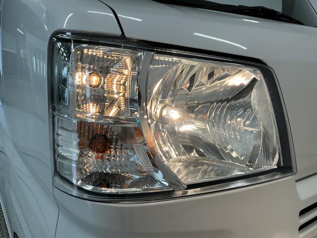 ハイゼットカーゴクルーズターボ　４ＷＤ　ＣＶＴ　コーナーセンサー　電格ミラー走行無制限１年保証　前後コーナーセンサー　４ＷＤ　ＣＶＴ車　オートハイビーム　アイドリングストップ　プッシュスタート　横滑り防止装置　オートライト　ヘッドライトレベライザー　電動格納ドアミラー（兵庫県）の中古車