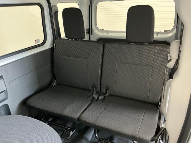 ハイゼットカーゴクルーズターボ　４ＷＤ　ＣＶＴ　コーナーセンサー　電格ミラー走行無制限１年保証　前後コーナーセンサー　４ＷＤ　ＣＶＴ車　オートハイビーム　アイドリングストップ　プッシュスタート　横滑り防止装置　オートライト　ヘッドライトレベライザー　電動格納ドアミラー（兵庫県）の中古車