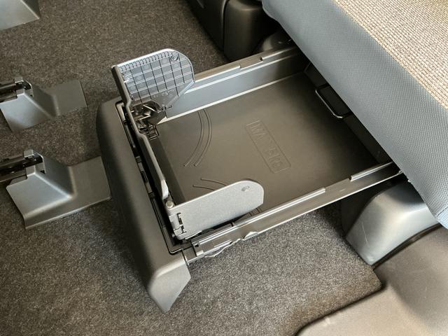 ムーヴキャンバスストライプスG 両側電動スライドドア 前席シートヒーター走行無制限1年保証 両側電動スライドドア 前後コーナーセンサー 前席シートヒーター ホットカップホルダー オートハイビーム LEDヘッドライト オートブレーキホールド スマートキー オートエアコン(兵庫県)の中古車