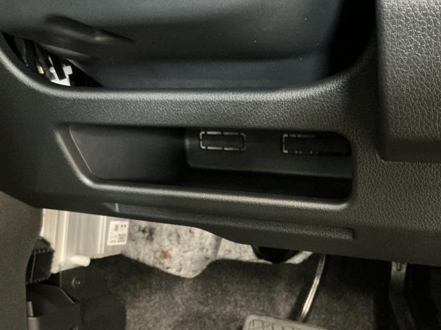 ムーヴＧ　片側電動スライド　オートブレーキホールド　スマートキー走行無制限１年保証　片側電動スライドドア　前後コーナーセンサー　オートハイビーム　ＬＥＤヘッドライト　横滑り防止装置　オートブレーキホールド　スマートキー　オートエアコン　１４インチ純正アルミホイール（兵庫県）の中古車