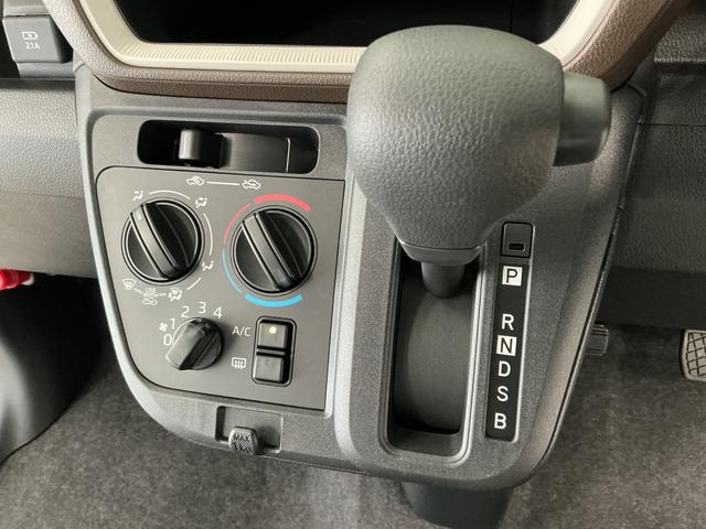 ムーヴL 前後コーナーセンサー LEDヘッドライト キーレス走行無制限1年保証 前後コーナーセンサー オートハイビーム LEDヘッドライト アイドリングストップ キーレスエントリー 横滑り防止装置 オートライト ヘッドライトレベライザー USBチャージャー(兵庫県)の中古車