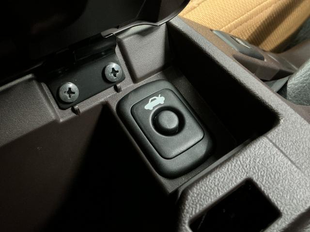 コペンローブ　ターボ　ＣＶＴ　ナビ　バックカメラ　シートヒーター１年保証　ナビＴＶ　Ｂｌｕｅｔｏｏｔｈ　ＣＶＴ車　シートヒーター　ＤＶＤ　ＬＥＤヘッドライト　プッシュスタート　アイドリングストップ　横滑り防止装置　オートエアコン　１６インチ純正アルミホイール（兵庫県）の中古車