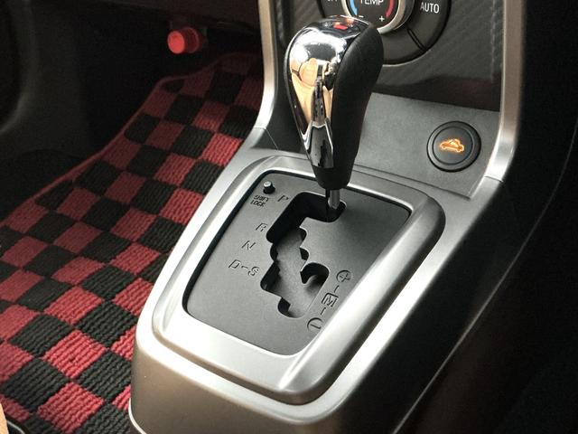 コペンローブ　ターボ　ＣＶＴ　ナビ　バックカメラ　シートヒーター１年保証　ナビＴＶ　Ｂｌｕｅｔｏｏｔｈ　ＣＶＴ車　シートヒーター　ＤＶＤ　ＬＥＤヘッドライト　プッシュスタート　アイドリングストップ　横滑り防止装置　オートエアコン　１６インチ純正アルミホイール（兵庫県）の中古車
