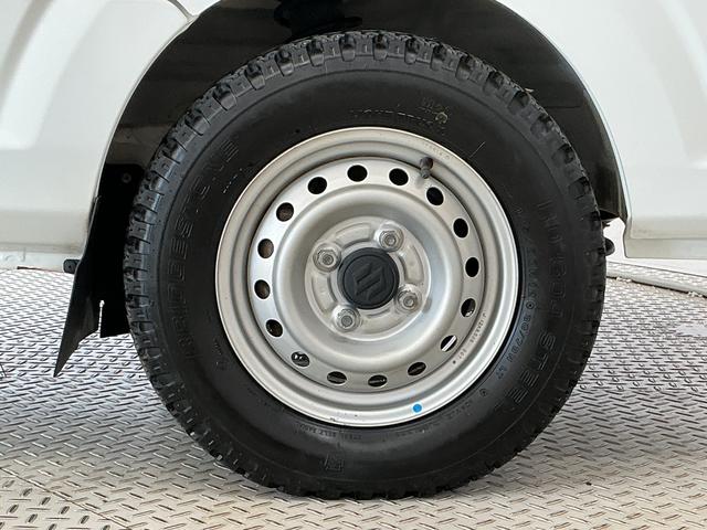 キャリイトラックKCエアコン・パワステ 4WD AT 3方開 荷台作業灯走行無制限1年保証 4WD 荷台作業灯 AT車 3方開 ゲートプロテクター ドアバイザー ヘッドライトレベライザー ラジオ シガーソケット マニュアルエアコン スペアタイヤ ラバーフロアマット(兵庫県)の中古車