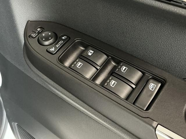 タントカスタムＲＳ　ターボ　両側電動スライドドア　コーナーセンサー走行無制限１年保証　両側電動スライドドア　前後コーナーセンサー　前席シートヒーター　オートハイビーム　ＬＥＤヘッドライト　プッシュスタート　オートブレーキホールド　１５インチ純正アルミホイール（兵庫県）の中古車