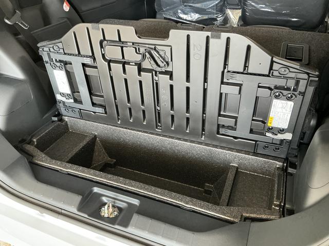 タントカスタムＲＳ　ターボ　両側電動スライドドア　コーナーセンサー走行無制限１年保証　両側電動スライドドア　前後コーナーセンサー　前席シートヒーター　オートハイビーム　ＬＥＤヘッドライト　プッシュスタート　オートブレーキホールド　１５インチ純正アルミホイール（兵庫県）の中古車