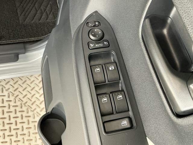 タントX 片側電動スライドドア 前後コーナーセンサー スマートキー走行無制限1年保証 片側電動スライドドア 前後コーナーセンサー 前席シートヒーター オートハイビーム LEDヘッドライト オートブレーキホールド アイドリングストップ 横滑り防止装置 オートエアコン(兵庫県)の中古車