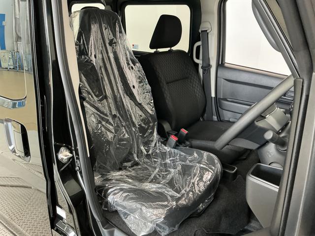 ハイゼットカーゴクルーズ CVT車 前後コーナーセンサー プッシュスタート走行無制限1年保証 前後コーナーセンサー CVT車 オートハイビーム アイドリングストップ プッシュスタート 横滑り防止装置 ヘッドライトレベライザー 電動格納ドアミラー アクセサリーソケット(兵庫県)の中古車