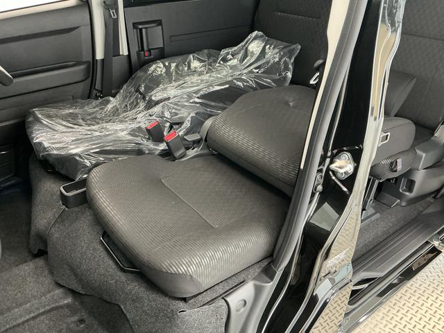 ハイゼットカーゴクルーズ CVT車 前後コーナーセンサー プッシュスタート走行無制限1年保証 前後コーナーセンサー CVT車 オートハイビーム アイドリングストップ プッシュスタート 横滑り防止装置 ヘッドライトレベライザー 電動格納ドアミラー アクセサリーソケット(兵庫県)の中古車