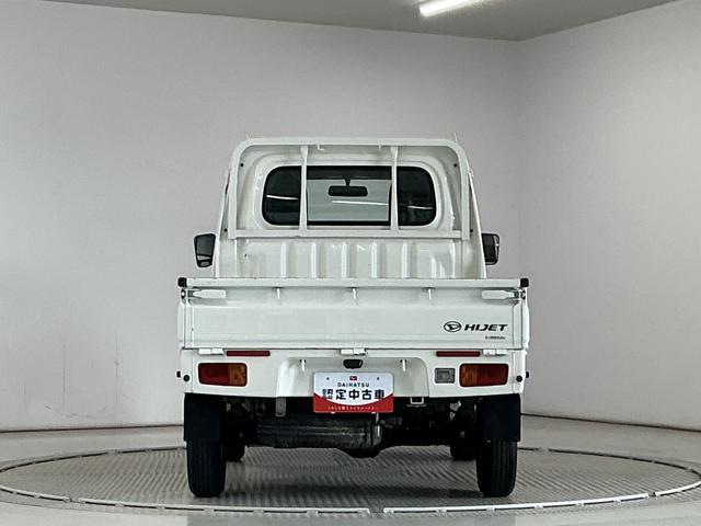 ハイゼットトラックスタンダード 5MT 3方開 ラジオ ラバーフロアマット走行無制限1年保証 MT車 3方開 ヘッドライトレベライザー ラジオ アクセサリーソケット スペアタイヤ バッテリーカバー ラバーフロアマット マッドガード パワーステアリング マニュアルエアコン(兵庫県)の中古車