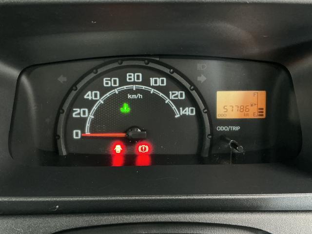 ハイゼットトラックスタンダード 5MT 3方開 ラジオ ラバーフロアマット走行無制限1年保証 MT車 3方開 ヘッドライトレベライザー ラジオ アクセサリーソケット スペアタイヤ バッテリーカバー ラバーフロアマット マッドガード パワーステアリング マニュアルエアコン(兵庫県)の中古車