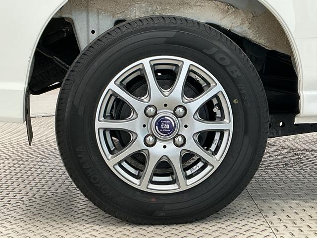 ハイゼットカーゴクルーズSAIII 4WD AT CD リアコーナーセンサー走行無制限1年保証 リアコーナーセンサー 4WD AT車 CDオーディオ オートハイビーム LEDヘッドライト アイドリングストップ 横滑り防止装置 キーレス ドアバイザー 12インチアルミホイール(兵庫県)の中古車