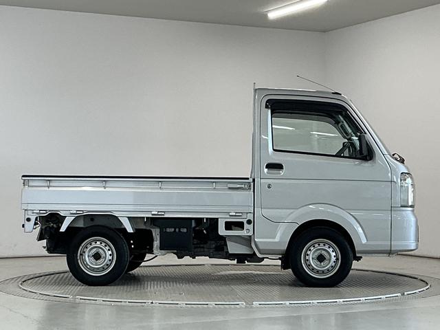 キャリイトラックＫＣエアコン・パワステ　４ＷＤ　５ＭＴ　禁煙　ナビ　３方開１年保証　４ＷＤ　禁煙車　バックカメラ　ＭＴ車　ナビ　ＤＶＤ　３方開　ゲートプロテクター　ドアバイザー　ヘッドライトレベライザー　マニュアルエアコン　スペアタイヤ　ラバーフロアマット（兵庫県）の中古車
