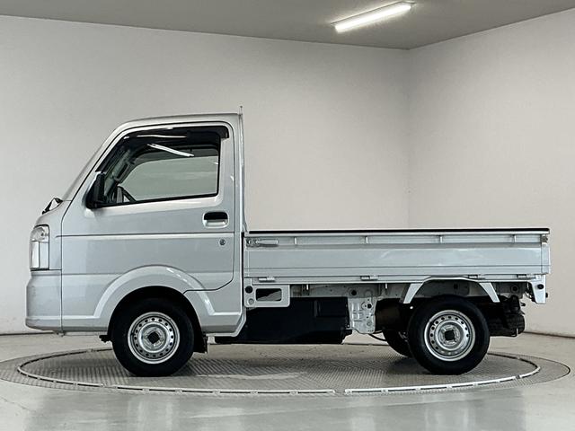 キャリイトラックＫＣエアコン・パワステ　４ＷＤ　５ＭＴ　禁煙　ナビ　３方開１年保証　４ＷＤ　禁煙車　バックカメラ　ＭＴ車　ナビ　ＤＶＤ　３方開　ゲートプロテクター　ドアバイザー　ヘッドライトレベライザー　マニュアルエアコン　スペアタイヤ　ラバーフロアマット（兵庫県）の中古車
