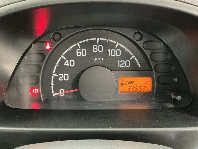 キャリイトラックＫＣエアコン・パワステ　４ＷＤ　５ＭＴ　禁煙　ナビ　３方開１年保証　４ＷＤ　禁煙車　バックカメラ　ＭＴ車　ナビ　ＤＶＤ　３方開　ゲートプロテクター　ドアバイザー　ヘッドライトレベライザー　マニュアルエアコン　スペアタイヤ　ラバーフロアマット（兵庫県）の中古車