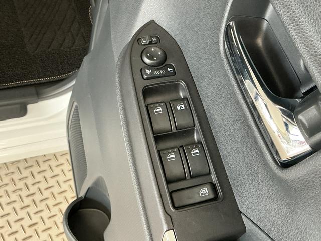 タントカスタムRS ターボ 両側電動スライドドア シートヒーター走行無制限1年保証 両側電動スライドドア 前後コーナーセンサー 前席シートヒーター オートハイビーム LEDヘッドライト プッシュスタート オートブレーキホールド 15インチ純正アルミホイール(兵庫県)の中古車