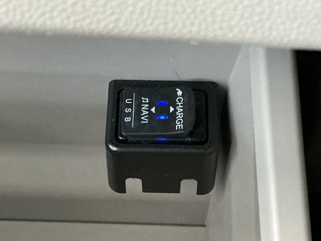 タントＬリミテッドＳＡIII　禁煙　ナビ　ＥＴＣ　バックカメラ１年保証　禁煙車　ナビＴＶ　バックカメラ　ＥＴＣ　リアコーナーセンサー　ＤＶＤ　ＵＳＢ接続　Ｂｌｕｅｔｏｏｔｈ　アイドリングストップ　キーレスエントリー　横滑り防止装置　ドアバイザー　両側スライドドア（兵庫県）の中古車