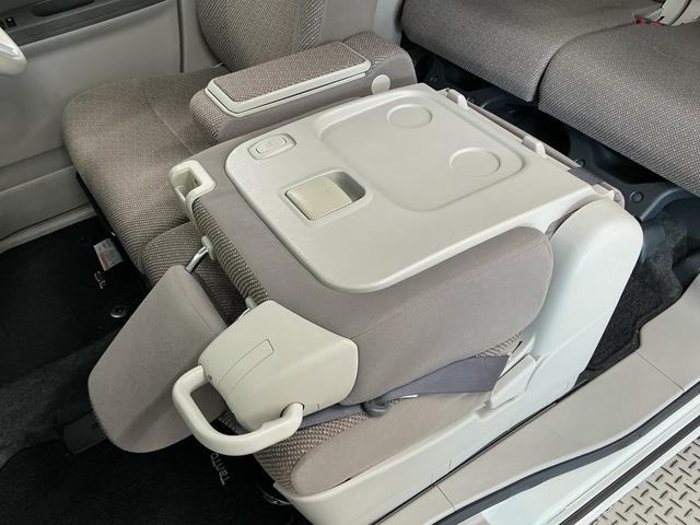 タントＬリミテッドＳＡIII　禁煙　ナビ　ＥＴＣ　バックカメラ１年保証　禁煙車　ナビＴＶ　バックカメラ　ＥＴＣ　リアコーナーセンサー　ＤＶＤ　ＵＳＢ接続　Ｂｌｕｅｔｏｏｔｈ　アイドリングストップ　キーレスエントリー　横滑り防止装置　ドアバイザー　両側スライドドア（兵庫県）の中古車