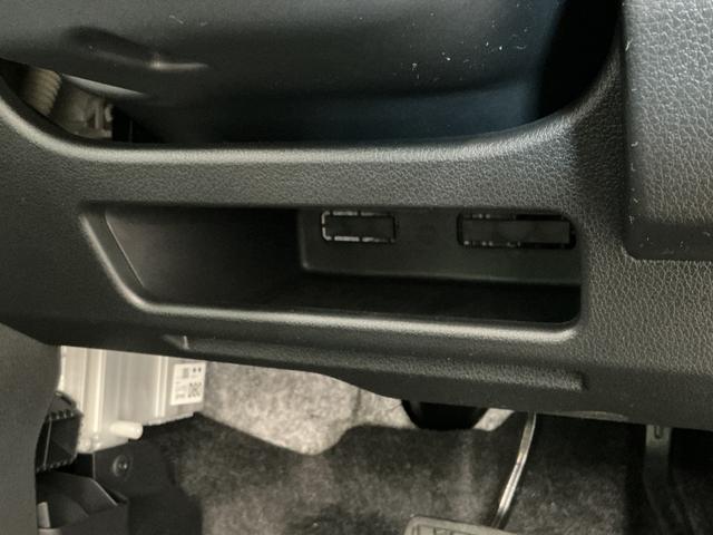 ムーヴキャンバスストライプスＧ　両側電動スライドドア　前後コーナーセンサー走行無制限１年保証　両側電動スライドドア　前後コーナーセンサー　前席シートヒーター　ホットカップホルダー　オートハイビーム　ＬＥＤヘッドライト　プッシュスタート　横滑り防止装置　オートエアコン（兵庫県）の中古車