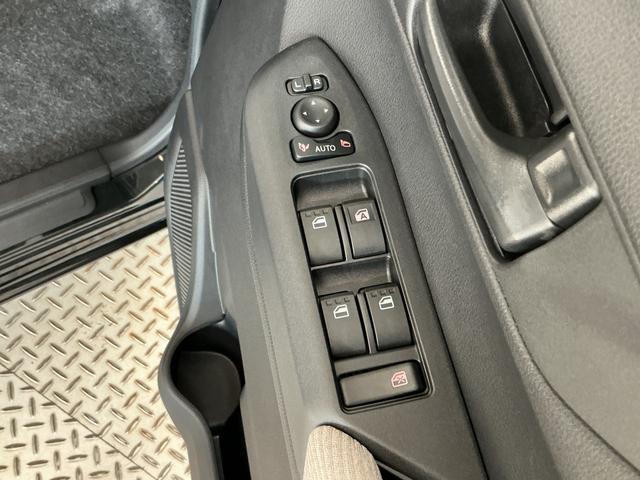 ムーヴＬ　前後コーナーセンサー　ＬＥＤヘッドライト　キーレス走行無制限１年保証　前後コーナーセンサー　オートハイビーム　ＬＥＤヘッドライト　アイドリングストップ　キーレスエントリー　横滑り防止装置　オートライト　ヘッドライトレベライザー　ＵＳＢチャージャー（兵庫県）の中古車