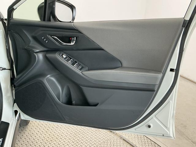 クロストレックリミテッド 禁煙 ワンオーナー ナビ 11.6インチモニター1年保証 禁煙車 ワンオーナー ナビTV 11.6インチセンターインフォメーションディスプレイ ETC 全方位カメラ アダプティブクルーズコントロール ステアリングヒーター 18インチアルミホイール(兵庫県)の中古車