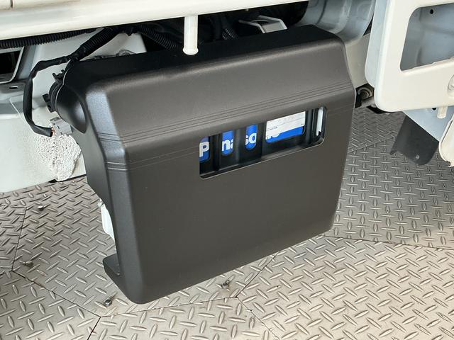 ハイゼットトラックハイルーフ　ナビＴＶ　ＥＴＣ　バックカメラ　ＡＴ車　ＵＳＢ１年保証　ナビＴＶ　ＥＴＣ　バックカメラ　ＡＴ車　ＤＶＤ　ＵＳＢ接続　Ｂｌｕｅｔｏｏｔｈ　３方開　ドアバイザー　ヘッドライトレベライザー　アクセサリーソケット　マニュアルエアコン　ラバーフロアマット（兵庫県）の中古車